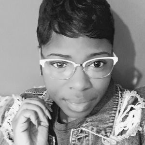 Meet your Posher, Demetra